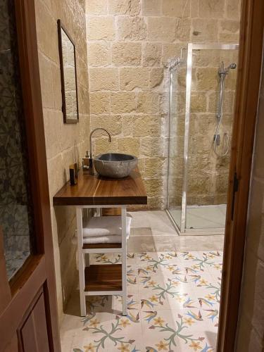 '19, Kenn L-Istorja' A remarkable 500 years old house of character in Senglea