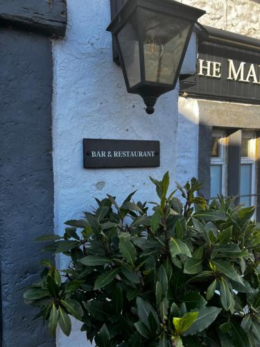 Marton Arms Hotel - image 10