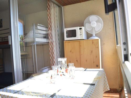 Appartement Cap d'Agde, 1 pièce, 2 personnes - FR-1-249-293