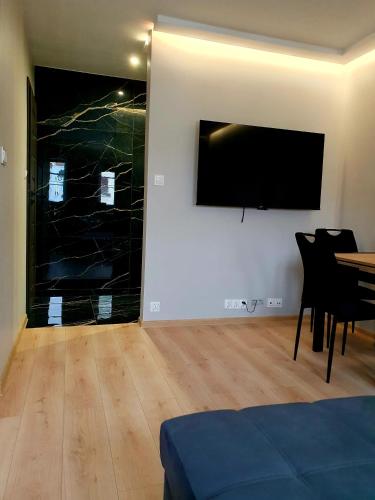 Rynek 23 LUX, apartament z widokiem na ratusz , parking free