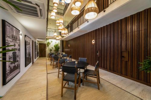 525650258 Casa Continental Hotel Boutique & Suites - Adults Only