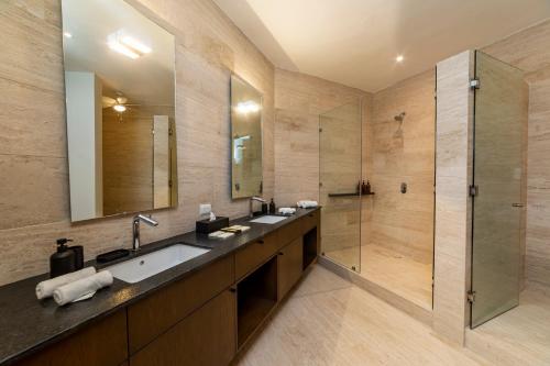 525650618 Casa Continental Hotel Boutique & Suites - Adults Only