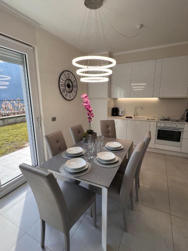 2 bedrooms, 4 beds