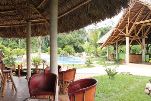 AXKAN PALENQUE, ALBERCAS, GASTRONOMIA MAR y TIERRA & TRAVEL AGENCY - 바/라운지