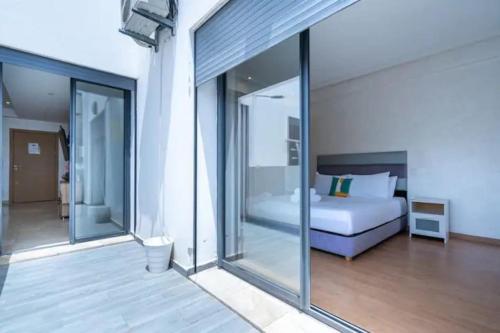 One-Bedroom Apartment image 10