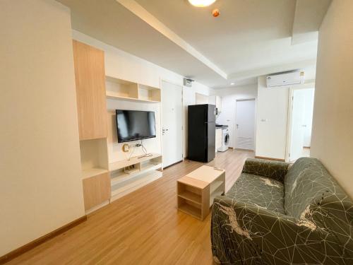 2BR Apartment, Bangkok