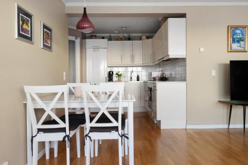 Seafront with Terrific View by AJF Dream Living, Фьельбака (фото 7)