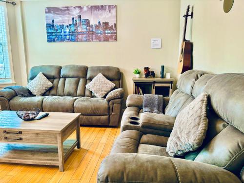 Bright, Stylish & Cozy 2Bed Unit w/Backyard & Grill Close to NYC!, Haledon (фото 8)