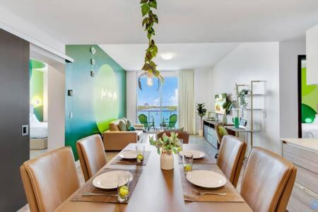 Lovely Apartment-Rooftop Oasis - Bay View - Tap to explore photos