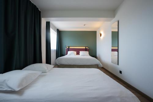 Room with One Double Bed and One Double Sofa Bed