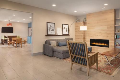 ล็อบบี้, คันทรี อินน์ แอนด์ สวีท บาย เรดิสัน วัลปาไรโซ อินดีแอนา (Country Inn & Suites by Radisson, Valparaiso, IN) in วาลปาไรโซ (IN)