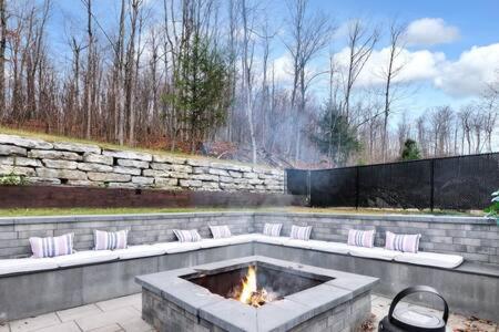 Château Céleste - Villa with pool, hot tub, fire pit