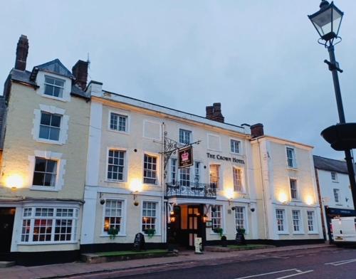 Crown Hotel Brackley - Accommodation