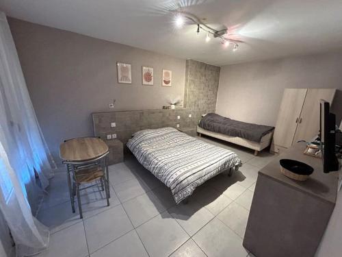 Studio 27m2 - Location saisonnière - Sainte-Savine