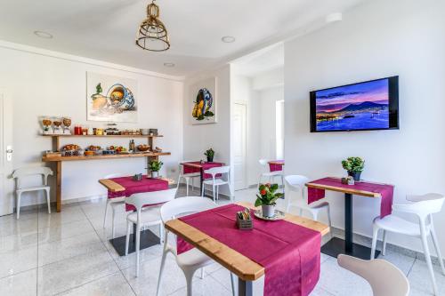 Le Angioine Rooms in 比維里羅港