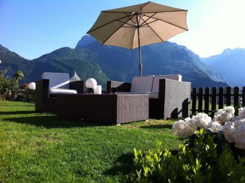 Hunter's Chalet, up to 10 p, terrace with amazing mountainview, 200 qm garden, BBQ&bikes&sunbeds for free