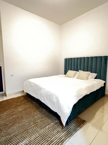 Elegant King Bed Brand NEW 1 bhk Marina Bay, Dubaï (photo 7)
