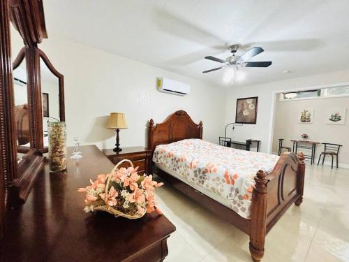 Pyramid Studio + free parking&wifi/ 5%off in Golfwood Estates
