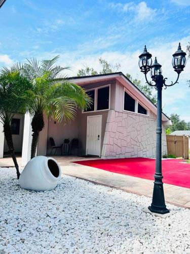 Exterior view, Pyramid Studio + free parking&wifi/ 5%off in Golfwood Estates