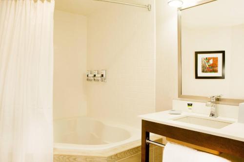 Four Points by Sheraton Newark Christiana Wilmington