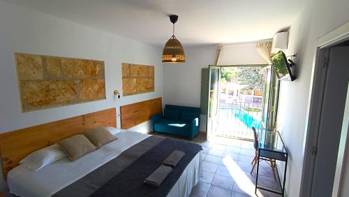 Hostal Residencia Alma in อัลกูเดีย