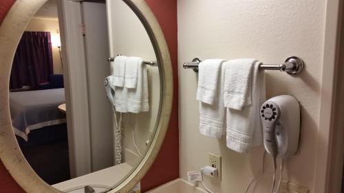 Days Inn by Wyndham Buena Park - image 35