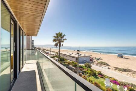 Stay on The Strand Manhattan Beach 4 bedroom