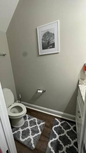 Spacious 3-Bedroom Modern Home Near CLT Motor Speedway in Concord, USA