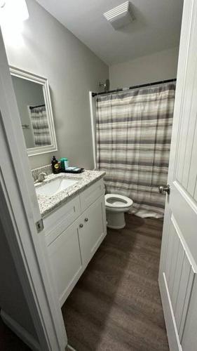 Spacious 3-Bedroom Modern Home Near CLT Motor Speedway in Concord, USA
