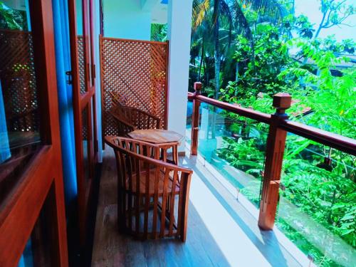 Deluxe Double Room with Balcony image 1