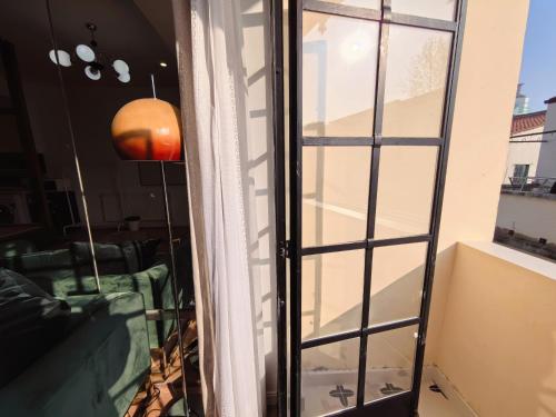 One-Bedroom Apartment image 3