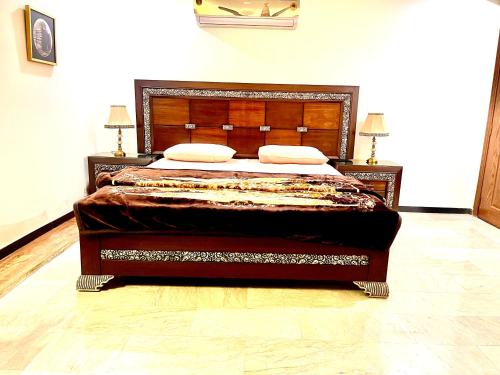 National Luxury Apartments - 2 Bed Room - image 8