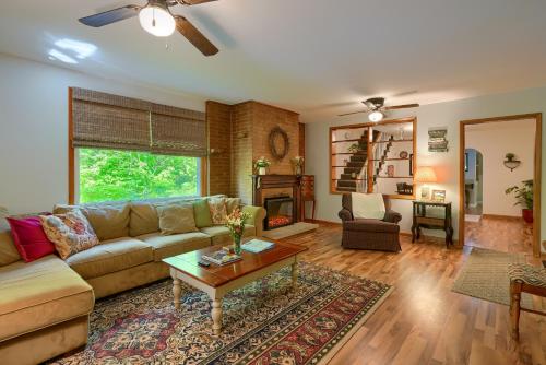 Hillside Hideaway in Logan, USA