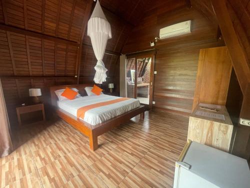 Orange Balangan Bungalow