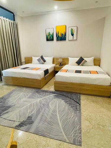 2 queen beds