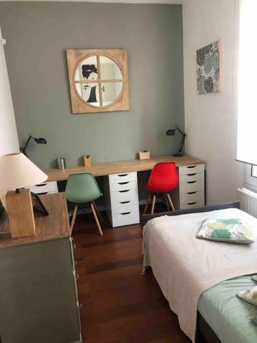 Superbe maison d'architecte entièrement climatisée avec piscine et spa professionnel Superbe maison d'architecte entièrement climatisée avec piscine et spa professionnel