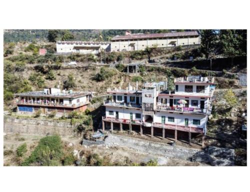 The Devdwar Yoga Resort, Uttarkashi