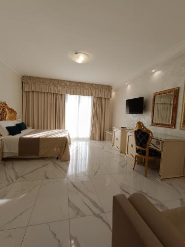 HOTEL PARADISE Room Type - Deluxe Suite with Sea View