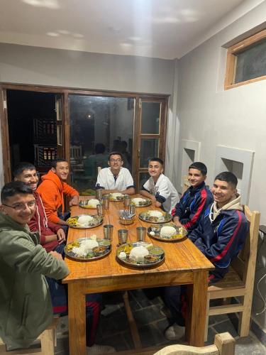 Pasne Aajako Hotel in 반디푸르