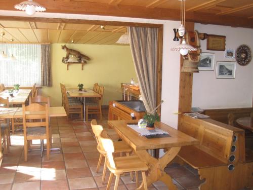 Étterem, Hotel Gemse in Weisstannen