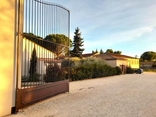 Villa avec piscine dans un domaine viticole