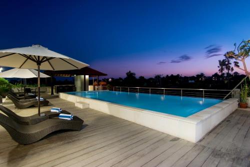 Úszómedence, Seminyak Square Hotel And Villas in Seminyak