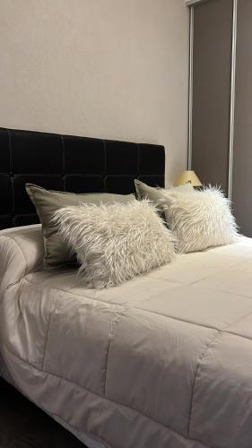 Deluxe Room (2 Adults + 1 Child) image 7