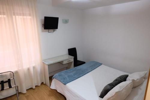 Hostal Don Rodrigo - image 8
