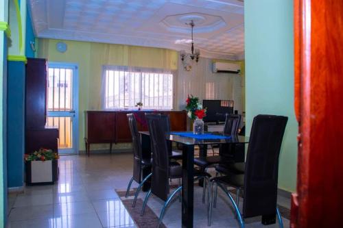 Appartement meublé 2 chambres Montée Jouvence Appartement meublé 2 chambres Montée Jouvence