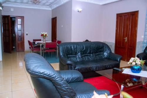 Appartement meublé 2 chambres Montée Jouvence Appartement meublé 2 chambres Montée Jouvence