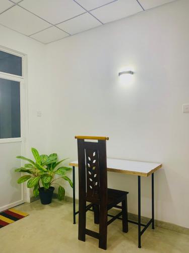 Standard Double Room image 9