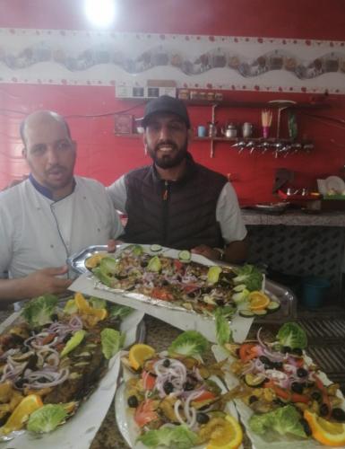 레스토랑, Raji Residence in 아크펜니르