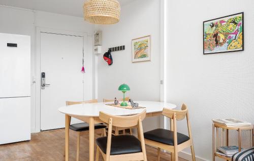 Beautiful Apartment In Helsingr With Wifi