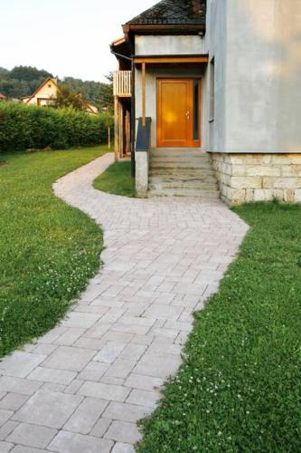 Zlaty apartman v soukromi Mala Skala Cesky Raj in Koberovy